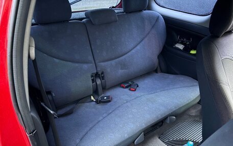 Toyota Yaris I рестайлинг, 2002 год, 220 000 рублей, 13 фотография