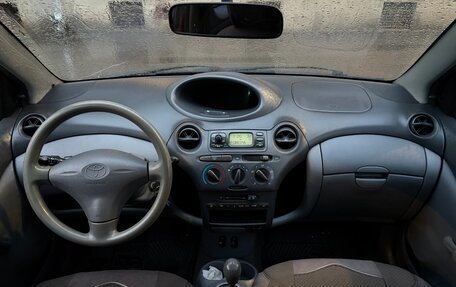 Toyota Yaris I рестайлинг, 2002 год, 220 000 рублей, 14 фотография