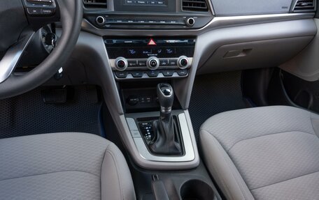 Hyundai Elantra VI рестайлинг, 2020 год, 1 779 000 рублей, 21 фотография
