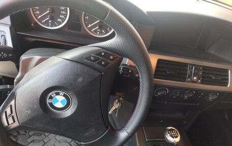 BMW 5 серия, 2003 год, 1 050 000 рублей, 8 фотография