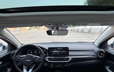 KIA K3, 2023 год, 1 640 000 рублей, 12 фотография