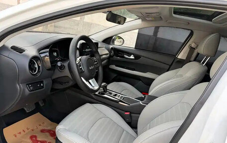 KIA K3, 2023 год, 1 640 000 рублей, 10 фотография