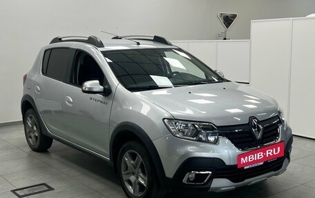 Renault Sandero II рестайлинг, 2021 год, 1 360 000 рублей, 3 фотография