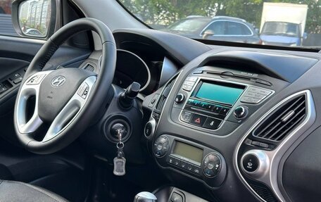 Hyundai ix35 I рестайлинг, 2012 год, 979 000 рублей, 13 фотография