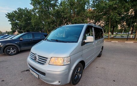 Volkswagen Multivan T5, 2006 год, 1 400 000 рублей, 2 фотография