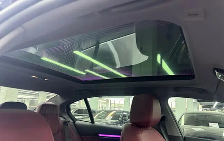 BMW 5 серия, 2025 год, 4 800 000 рублей, 12 фотография