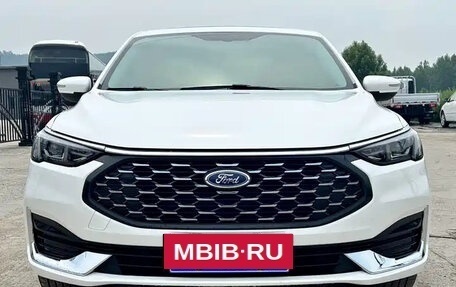 Ford Escort, 2022 год, 1 140 028 рублей, 2 фотография