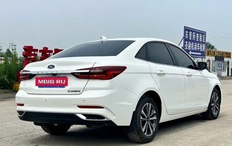 Ford Escort, 2022 год, 1 140 028 рублей, 12 фотография