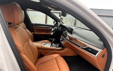 BMW 7 серия, 2016 год, 4 900 000 рублей, 11 фотография