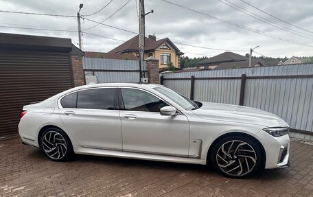 BMW 7 серия, 2016 год, 4 900 000 рублей, 8 фотография