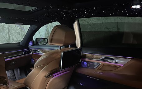 BMW 7 серия, 2016 год, 4 900 000 рублей, 15 фотография
