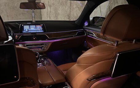 BMW 7 серия, 2016 год, 4 900 000 рублей, 13 фотография