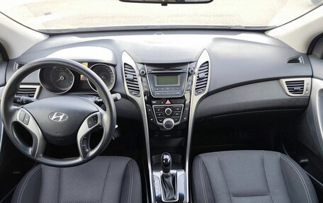 Hyundai i30 II рестайлинг, 2015 год, 850 000 рублей, 10 фотография