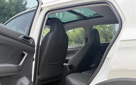 Volkswagen T-Cross I, 2022 год, 1 270 000 рублей, 11 фотография