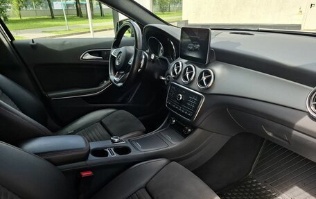 Mercedes-Benz GLA, 2016 год, 1 990 000 рублей, 17 фотография