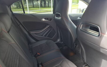 Mercedes-Benz GLA, 2016 год, 1 990 000 рублей, 19 фотография