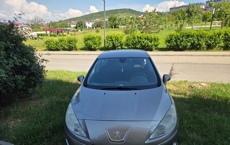 Peugeot 408 I рестайлинг, 2012 год, 650 000 рублей, 2 фотография