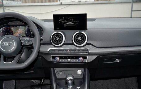 Audi Q2 I, 2023 год, 1 695 000 рублей, 12 фотография
