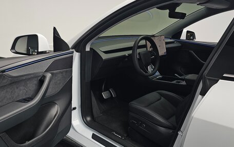 Tesla Model Y I, 2025 год, 7 400 000 рублей, 11 фотография