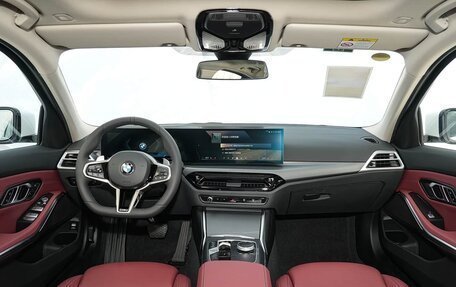 BMW 3 серия, 2023 год, 2 999 999 рублей, 11 фотография