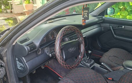 Audi A6, 1995 год, 590 000 рублей, 7 фотография