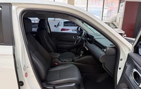 Honda Vezel, 2023 год, 1 640 000 рублей, 13 фотография