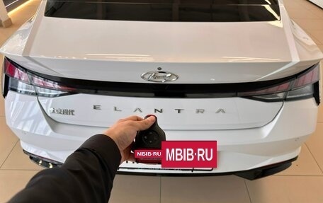 Hyundai Elantra, 2021 год, 1 849 000 рублей, 26 фотография