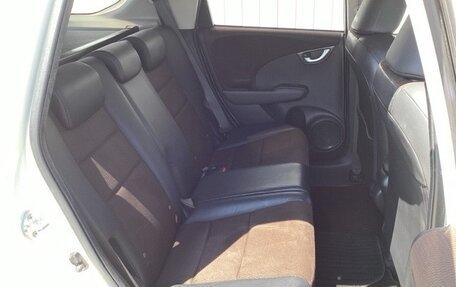 Honda Fit Shuttle I рестайлинг, 2015 год, 681 000 рублей, 13 фотография