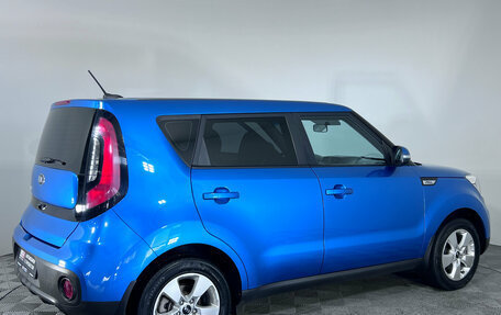 KIA Soul II рестайлинг, 2017 год, 1 347 000 рублей, 8 фотография