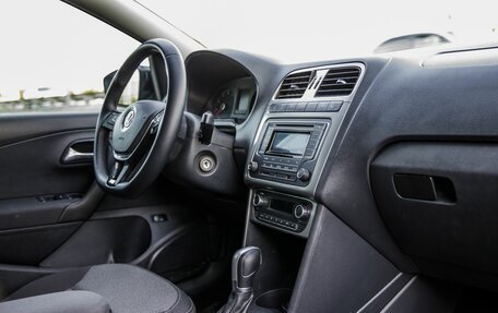 Volkswagen Polo VI (EU Market), 2017 год, 1 188 000 рублей, 17 фотография