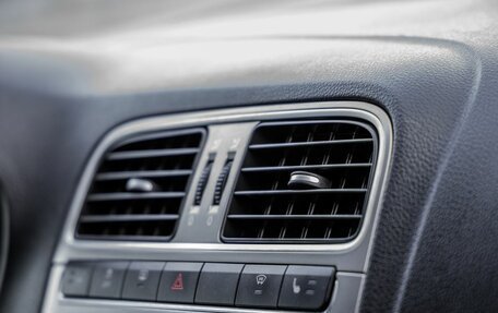 Volkswagen Polo VI (EU Market), 2017 год, 1 188 000 рублей, 25 фотография