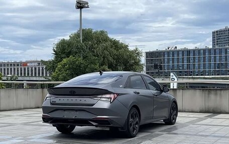 Hyundai Elantra, 2022 год, 1 300 000 рублей, 4 фотография