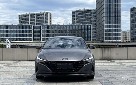Hyundai Elantra, 2022 год, 1 300 000 рублей, 2 фотография