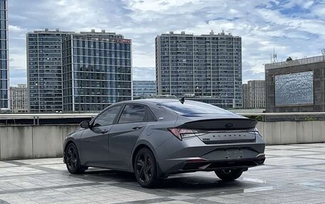 Hyundai Elantra, 2022 год, 1 300 000 рублей, 6 фотография