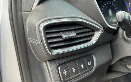 Hyundai Santa Fe IV, 2019 год, 2 480 000 рублей, 10 фотография