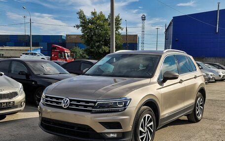 Volkswagen Tiguan II, 2018 год, 2 762 000 рублей, 1 фотография