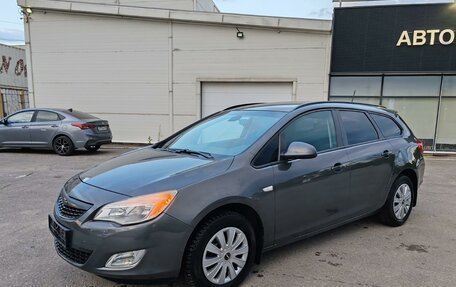 Opel Astra J, 2012 год, 799 000 рублей, 1 фотография