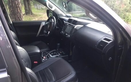 Toyota Land Cruiser Prado 150 рестайлинг 2, 2017 год, 4 200 000 рублей, 3 фотография