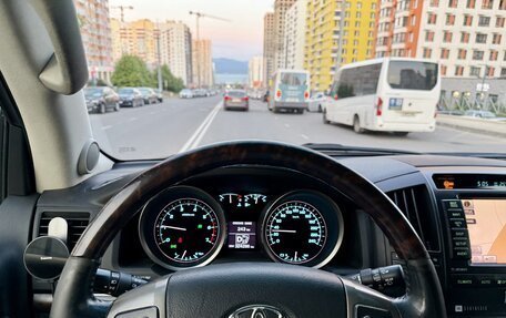Toyota Land Cruiser 200, 2011 год, 3 700 000 рублей, 6 фотография
