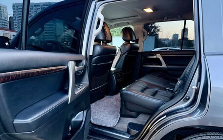 Toyota Land Cruiser 200, 2011 год, 3 700 000 рублей, 18 фотография