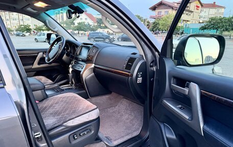 Toyota Land Cruiser 200, 2011 год, 3 700 000 рублей, 28 фотография