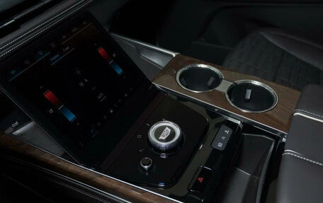 Cadillac Escalade V, 2025 год, 19 999 000 рублей, 14 фотография