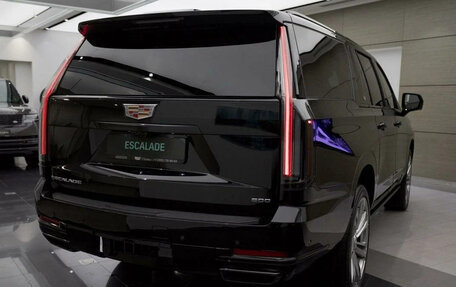 Cadillac Escalade V, 2025 год, 19 999 000 рублей, 6 фотография
