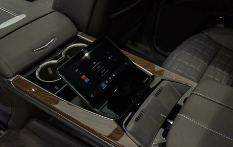 Cadillac Escalade V, 2025 год, 19 999 000 рублей, 18 фотография