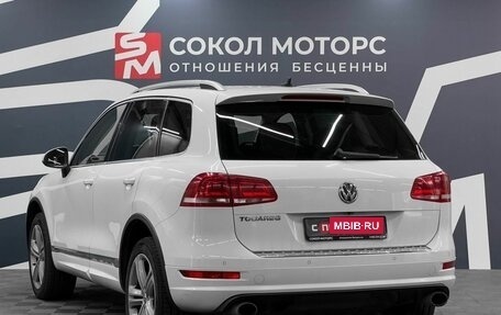 Volkswagen Touareg III, 2012 год, 1 999 900 рублей, 4 фотография