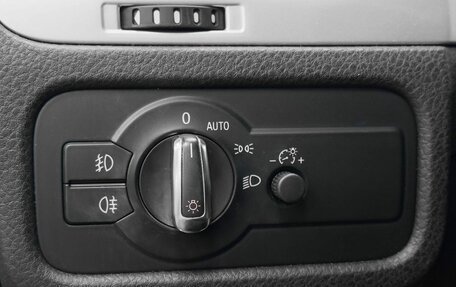 Volkswagen Touareg III, 2012 год, 1 999 900 рублей, 14 фотография