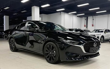 Mazda 3, 2022 год, 1 800 000 рублей, 5 фотография