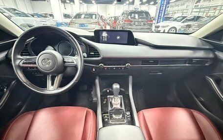 Mazda 3, 2022 год, 1 800 000 рублей, 8 фотография