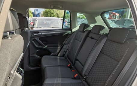 Volkswagen Tiguan II, 2018 год, 2 762 000 рублей, 6 фотография