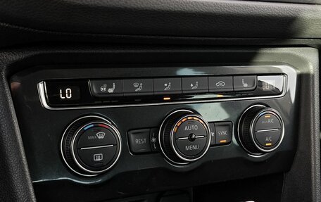 Volkswagen Tiguan II, 2018 год, 2 762 000 рублей, 14 фотография